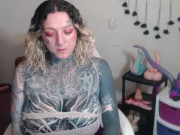 Sloppytitss  live sex cam