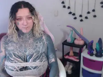 Sloppytitss  live sex cam