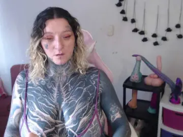 Sloppytitss  live sex cam