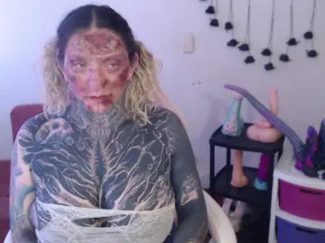 Sloppytitss  live sex cam