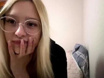 CharlotteMurchik  live sex cam
