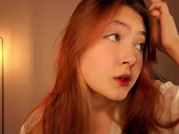 French-Eyes  live sex cam