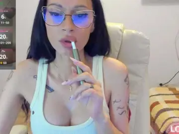 Kissnicol  live sex cam
