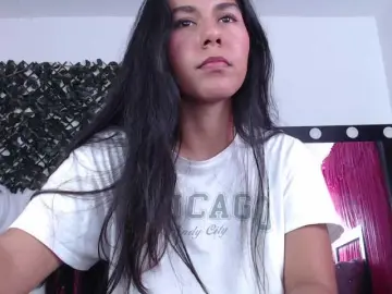 Ambaar  live sex cam