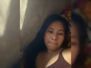 Cutewoman8  live sex cam