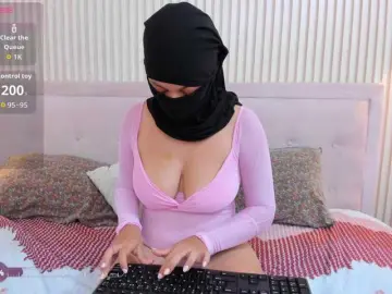 Diliaa  live sex cam