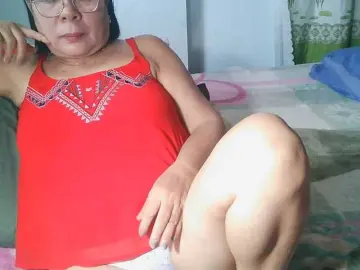 HotMama50  live sex cam