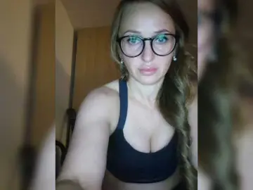 KKiraa87  live sex cam