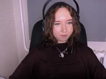 MabelleSchmaus  live sex cam