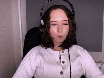 MabelleSchmaus  live sex cam