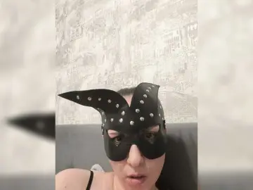 NATUTA13  live sex cam