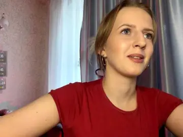 RaisaBrentz  live sex cam