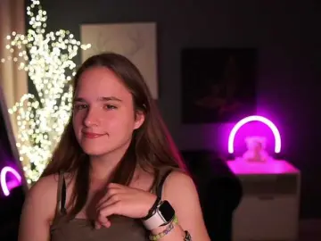 SuzySKy  live sex cam