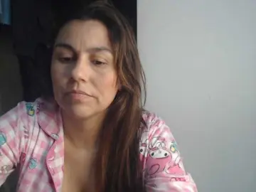 Valeria-titis  live sex cam