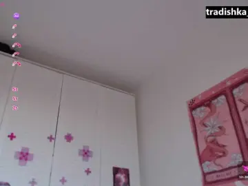 Tradishka  live sex cam