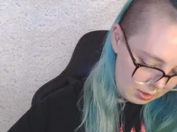 Cherribomb29  live sex cam