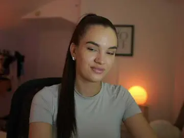 GlowingKatee  live sex cam