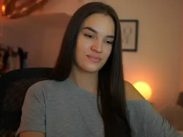 GlowingKatee  live sex cam