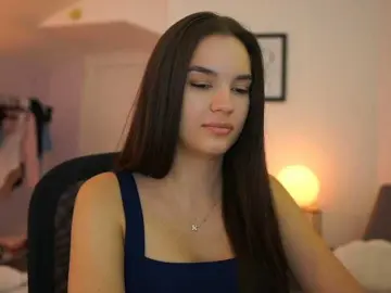 GlowingKatee  live sex cam