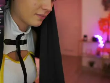 GlowingKatee  live sex cam