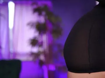 AzraReign  live sex cam