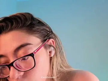 Charlotte-glasses  live sex cam