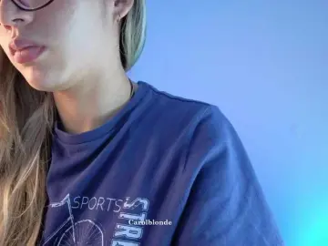 Charlotte-glasses  live sex cam