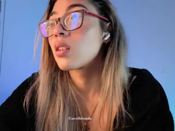 Charlotte-glasses  live sex cam