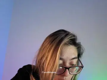 Charlotte-glasses  live sex cam