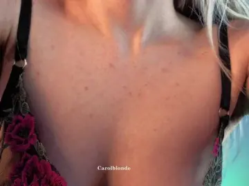 Charlotte-glasses  live sex cam