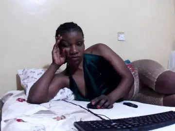 Karenato  live sex cam