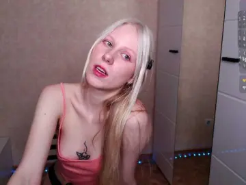 Mary-Kitty  live sex cam