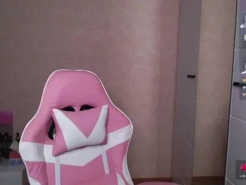 Mary-Kitty  live sex cam