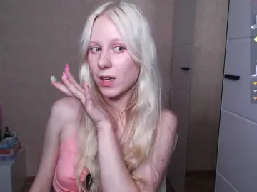 Mary-Kitty  live sex cam