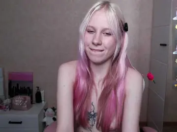 Mary-Kitty  live sex cam