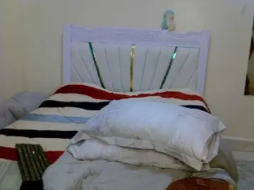 PrettyAmour  live sex cam