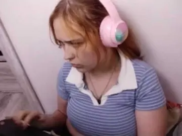 RedieLye  live sex cam