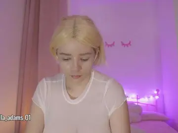 Bella-adams  live sex cam