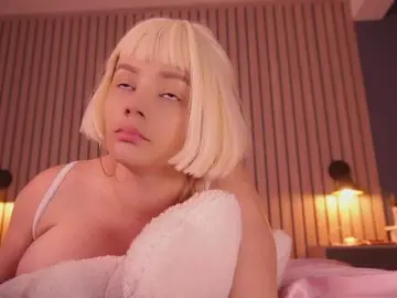 Bella-adams  live sex cam