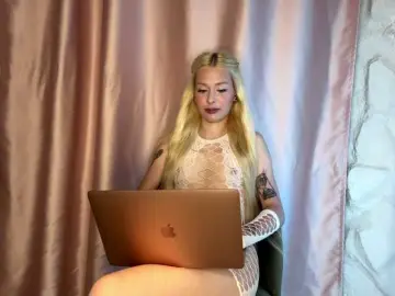 Leilaelli  live sex cam