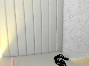 BlondieCutee  live sex cam