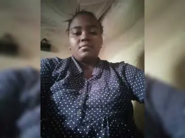 Pricilah  live sex cam