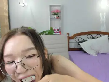 Syuri-sun  live sex cam