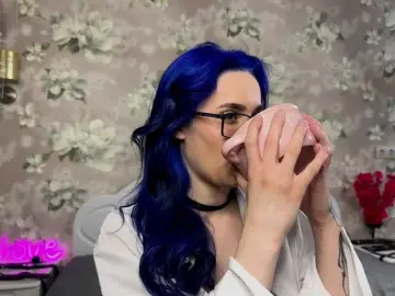 Your-Night-Fury  live sex cam