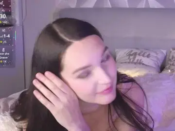 Horneyfallenangel3191  live sex cam