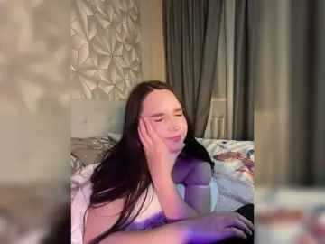 Horneyfallenangel3191  live sex cam