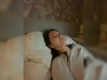 Horneyfallenangel3191  live sex cam