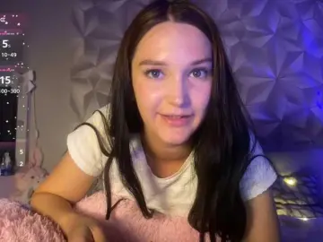Horneyfallenangel3191  live sex cam