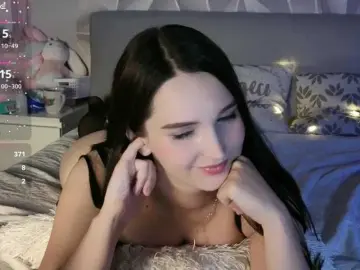 Horneyfallenangel3191  live sex cam