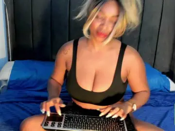 Kylieboobs24  live sex cam